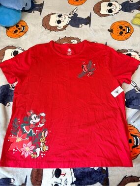 Disney Parks Red Minnie Mouse Holiday Graphic Tee and Short Set Size Large